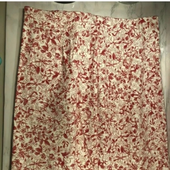Floral Print Size 16 Straight Skirt White Red 22" - Picture 1 of 7